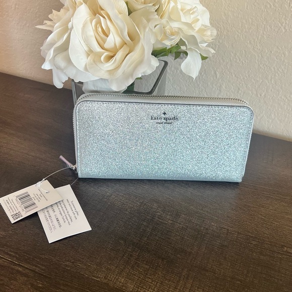 Kate Spade Large Continental Wallet in color Lunar Light - Picture 1 of 3